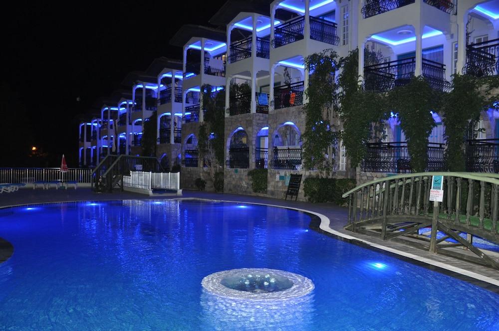 Club Aquarium Aparthotel Marmaris Exterior photo